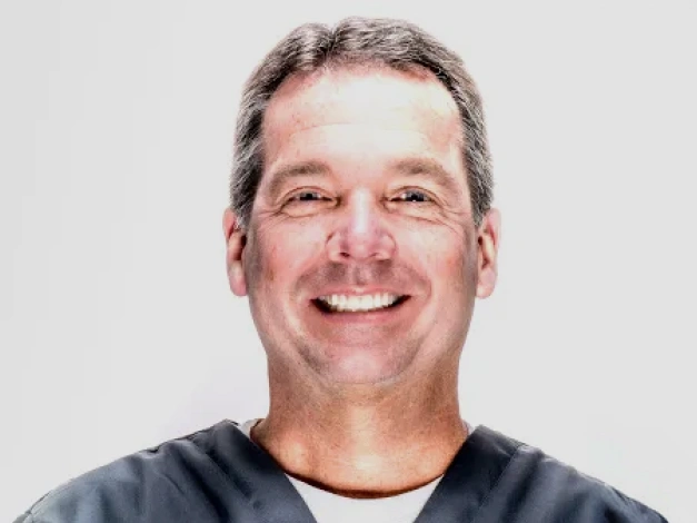 Meet Dr. Daniel Roberts